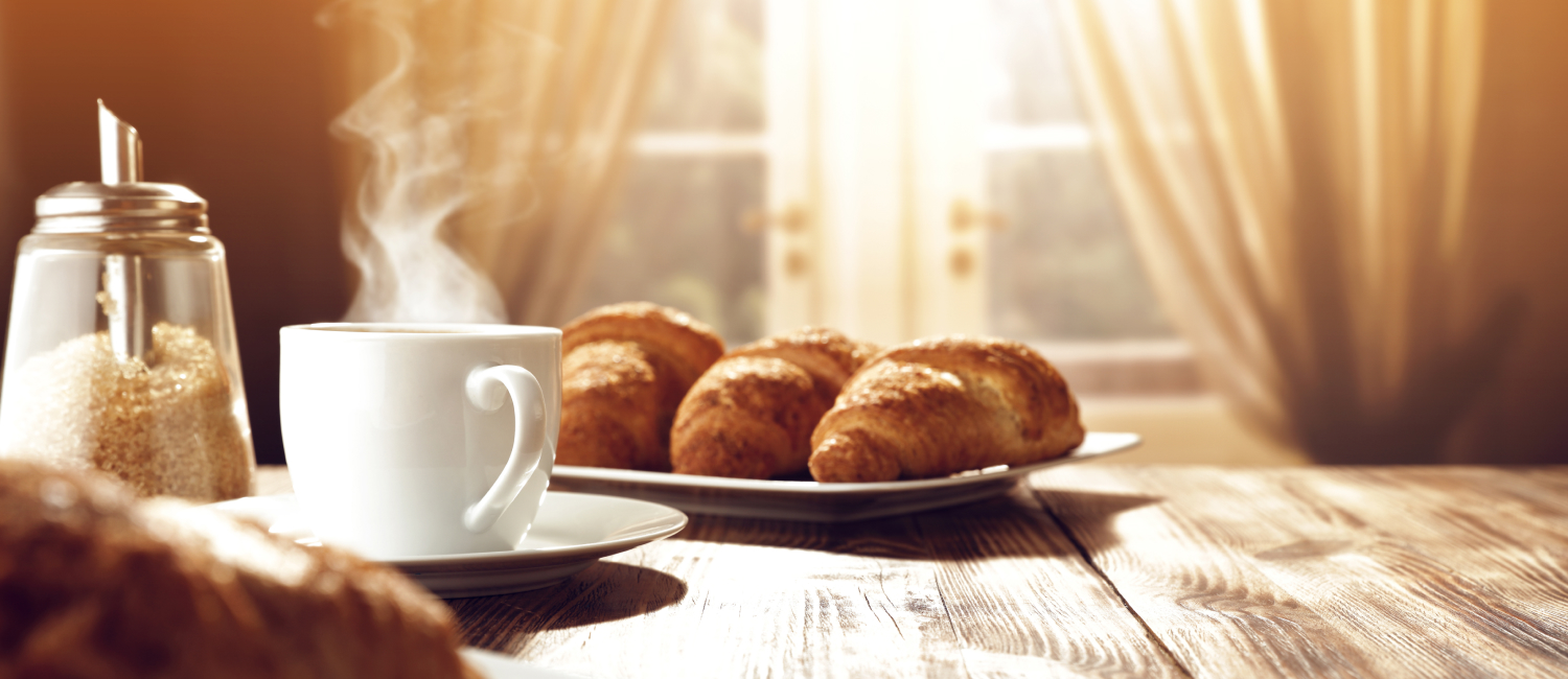 ENJOY COMPLIMENTARY DELICIOUS BREAKFAST EVERY MORNING